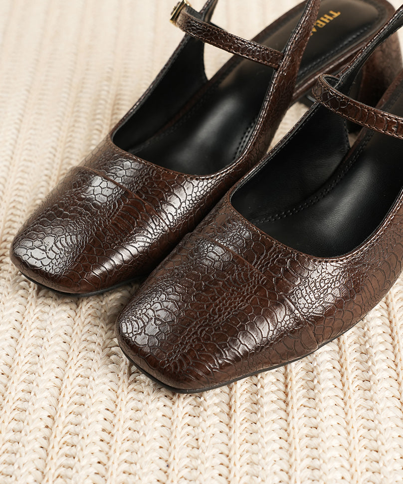 Twiggy Romantically Yours