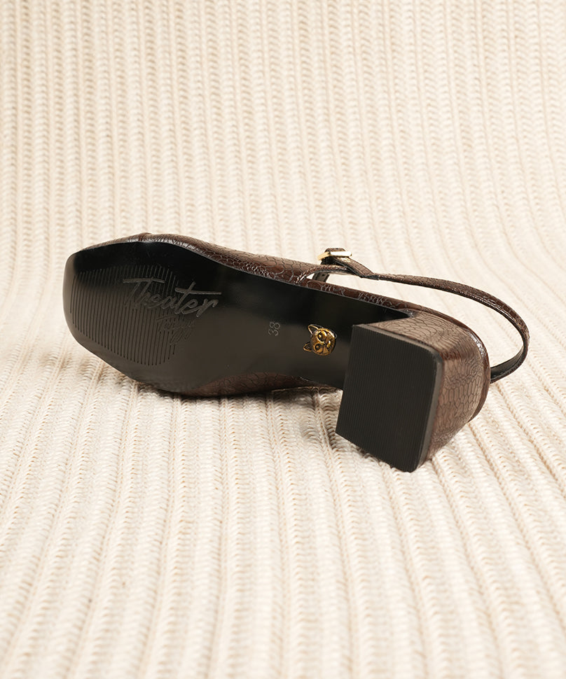 Twiggy Romantically Yours