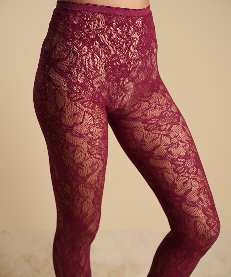 Elizabeth Lace Stockings - Maroon