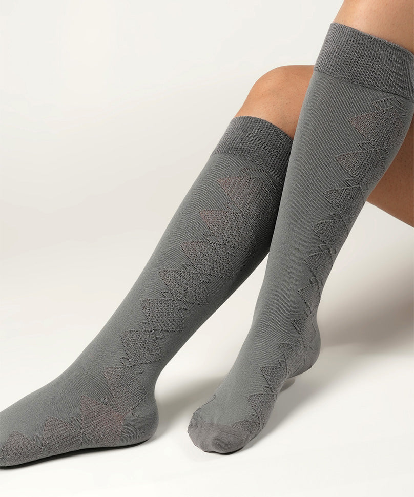 Momo - Grey