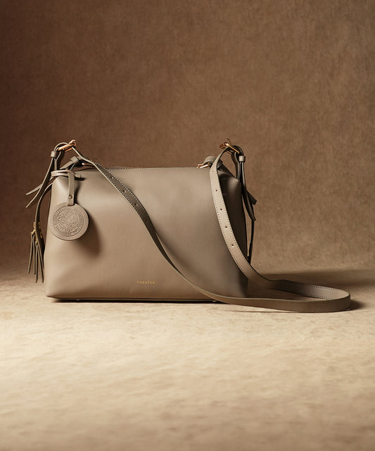Deux Grey