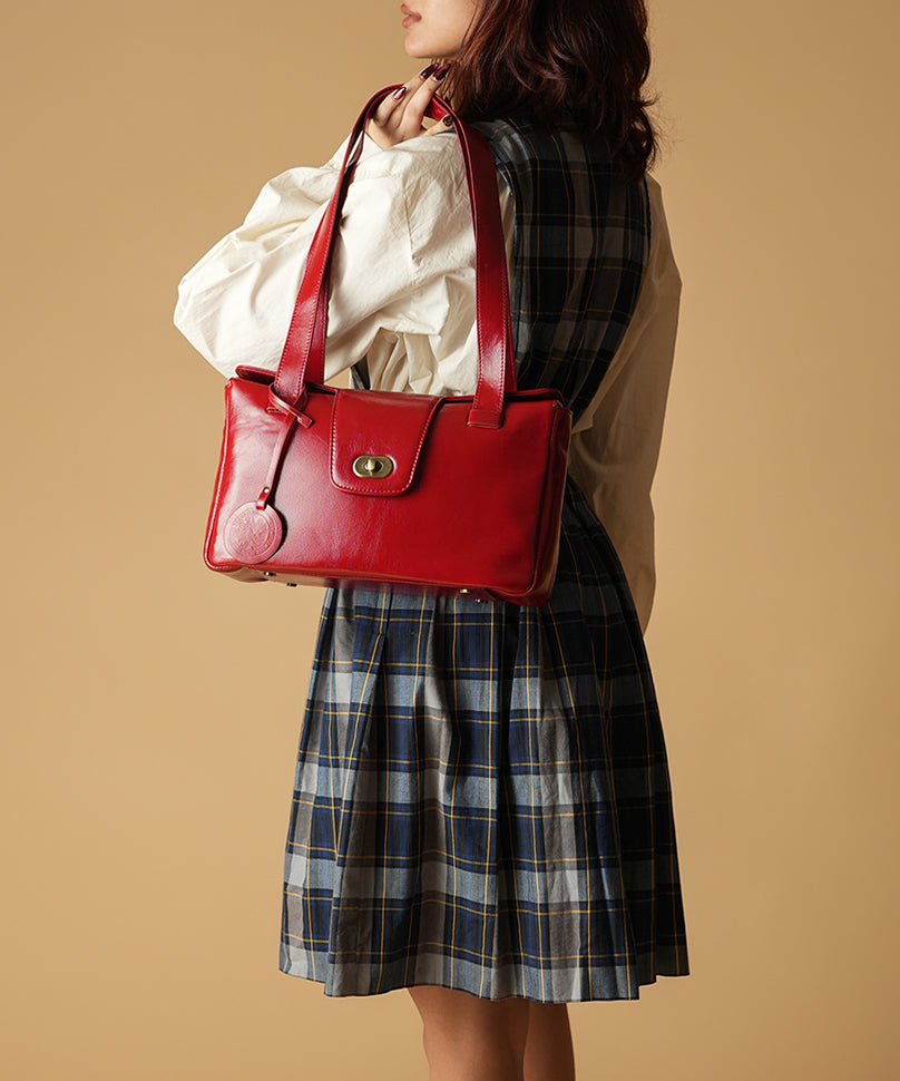 Betty Red
