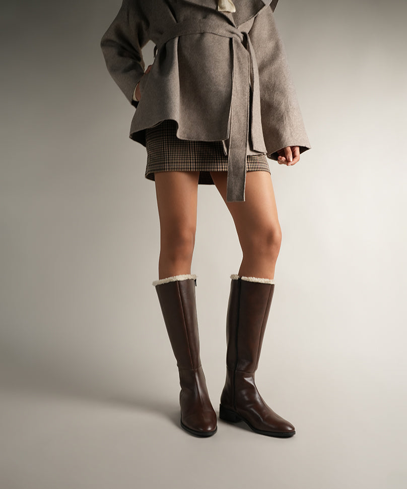 Huskies - Brown Knee-High Boots with Fur – Theater.xyz