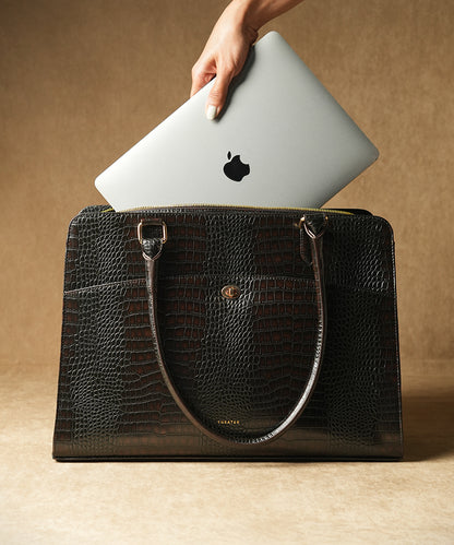 Sr. Dr. Grief Croco Brown