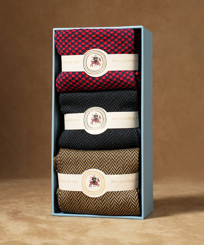 Variety box of 3 Siete