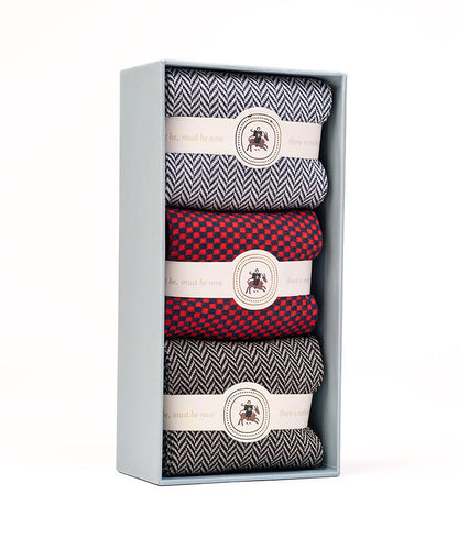 Variety box of 3 Quatro