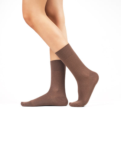 Knotty - Brown