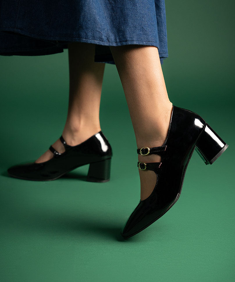 Kelly Rear Window | Double Strapped Block Heel For Women – Theater.xyz