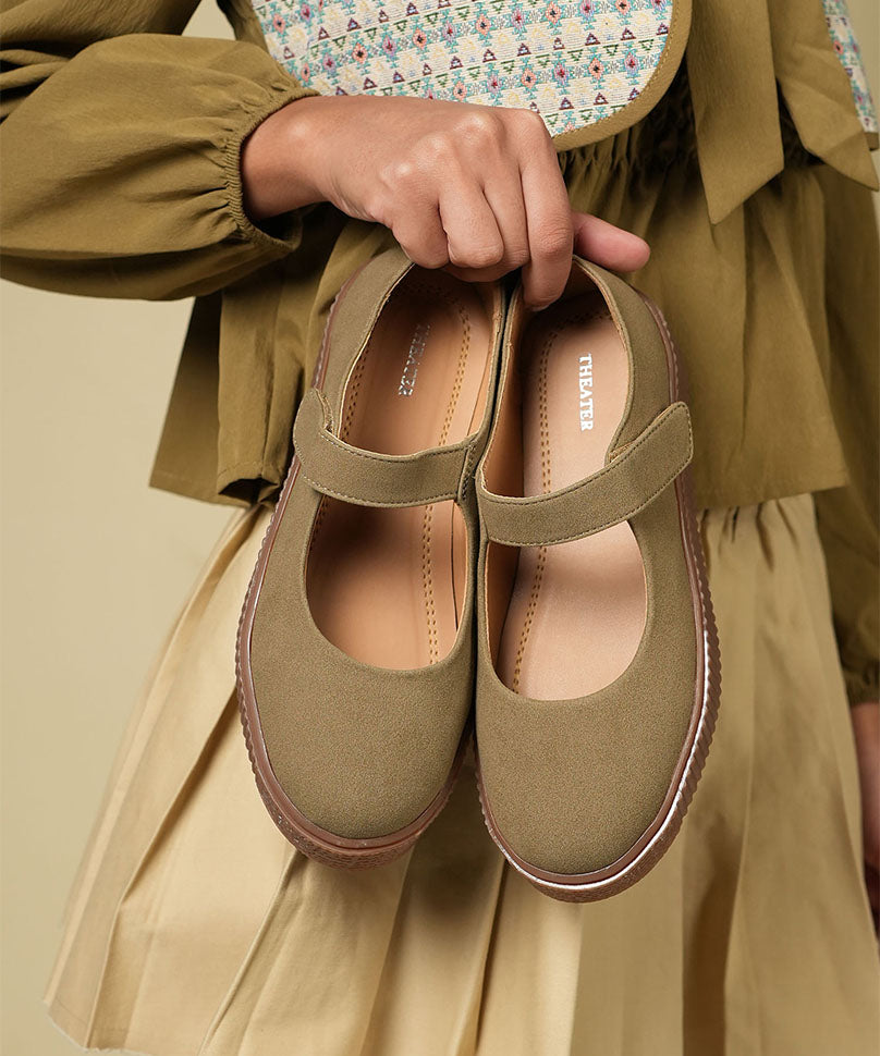 Maru Grass Hopper| Flats by Theater – Theater.xyz