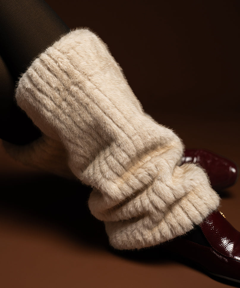 Ribbed Fur Leg Warmer - Cream