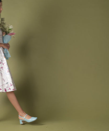 Twiggy Catwalk